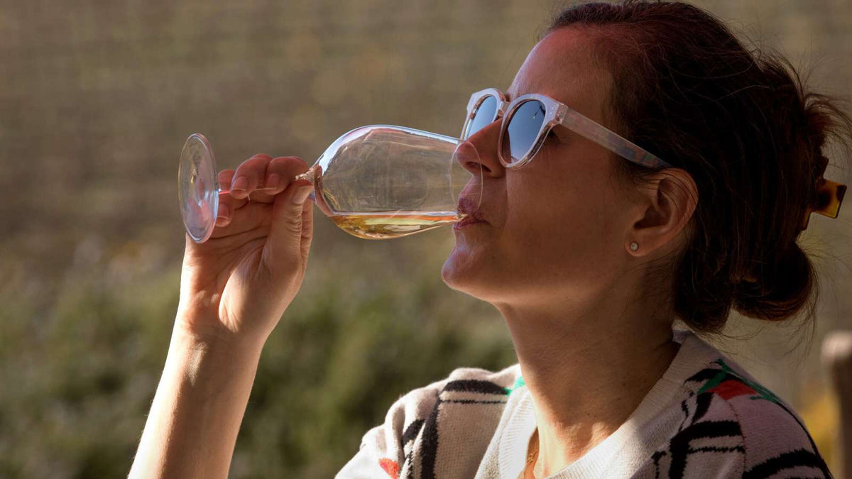 Younger Wine Drinkers Want Simpler Cues As Non-Alcoholic Options Gain Attention