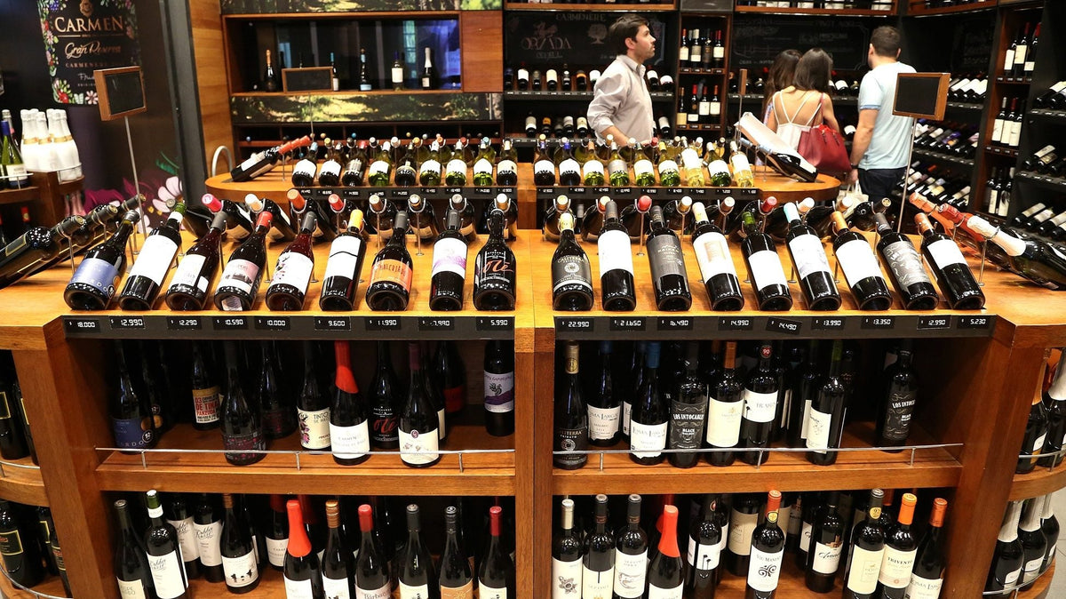 Chile category and closure trends show no and low wine shift